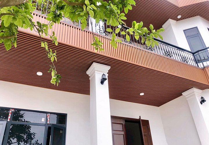 Cách chọn mua sóng nhựa giả gỗ trong trang trí nội thất