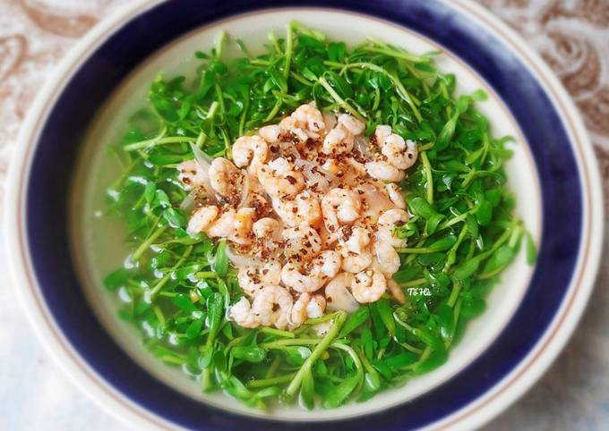 Món canh rau đắng nấu tôm