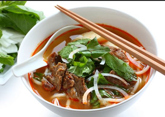 Cách nầu món bún bò Huế theo phong cách miền Nam