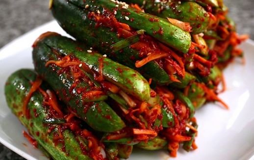 Chia sẽ cách làm món Kim chi dưa leo nguyên trái