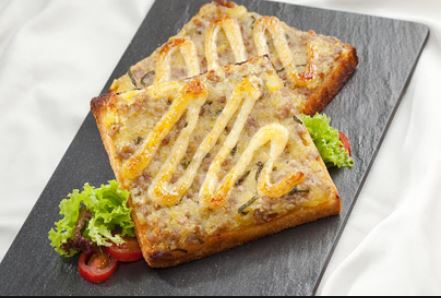 Hấp dẫn cực kì với món Sandwich nướng thịt băm