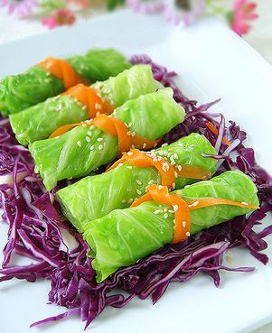 Cách làm món cuộn cải chay ngon lạ