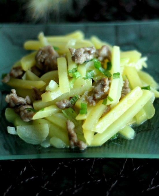 Cách làm món khoai tây xào đơn giản