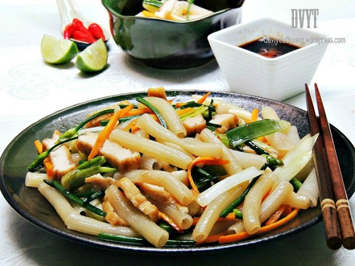 Cách làm món nui xào rau củ chay