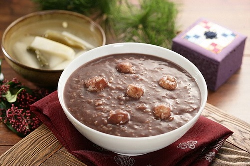 Cách nấu món cháo đậu đỏ kiểu Hàn Quốc