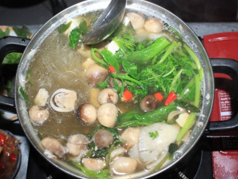 Cách nấu món lẩu lòng lợn đơn giản