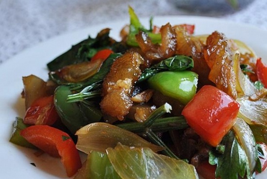 Cách nấu món gân bò xào chua ngọt đơn giản