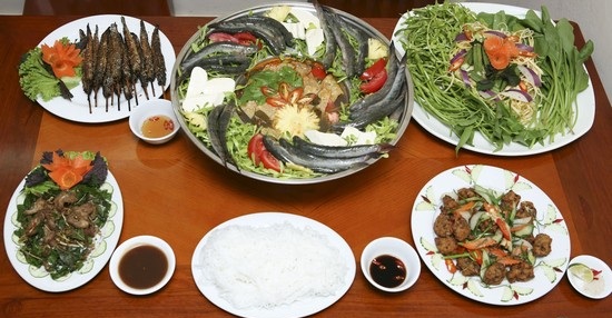 Cách nấu món lẩu cá kèo lá giang