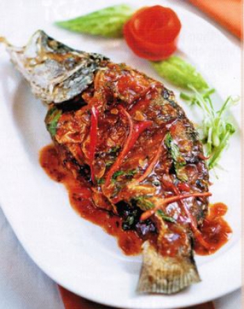 Hướng dẫn cách nấu món cá hú kho thơm và cá chẽm sốt chua ngọt