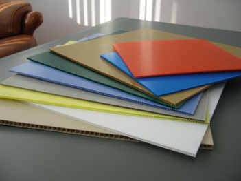 Tấm nhựa danpla chống tĩnh điện có gì đặc biệt