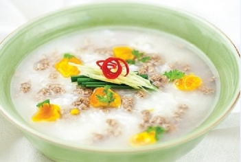 Cách nấu cháo thịt bằm giúp giải cảm